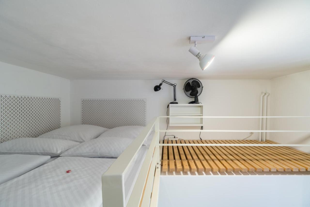 Urban Stuck Kreuzberg Apartamento Berlim Exterior foto